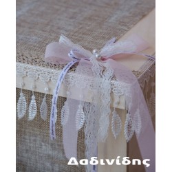 Ξύλινο κουτί βάπτισης "φόρεμα" με σετ λαδιού  ΚΤ230