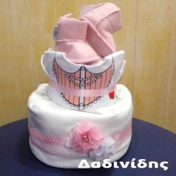 Τούρτα από πάνες με μποτάκι ΤΠ100  Τούρτα από πάνες με μποτάκι ΤΠ100