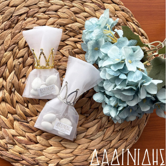 Χειροποίητη μπομπονιέρα με μεταλλική κορώνα ΜΠΟΝ221