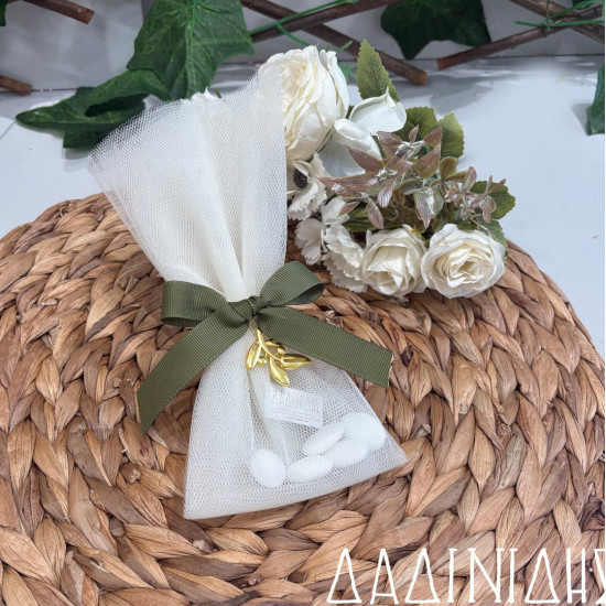 Μπομπονιέρα τούλινη με μοτίφ ελιά ΜΠΟΝ227