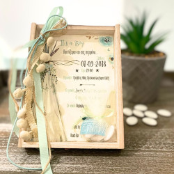 Μπομπονιέρα-προσκλητήριο κουτάκι με πλέξιγκλας ΜΠΟΝ195 Μπομπονιέρα-προσκλητήριο κουτάκι με πλέξιγκλας ΜΠΟΝ195