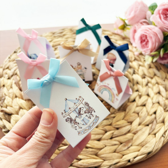 Οικονομική μπομπονιέρα με το θέμα σας ΜΠΟΝ232