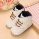 Βρεφικό sneaker λευκό με καρό λεπτομέρεια ΠΑΑ644