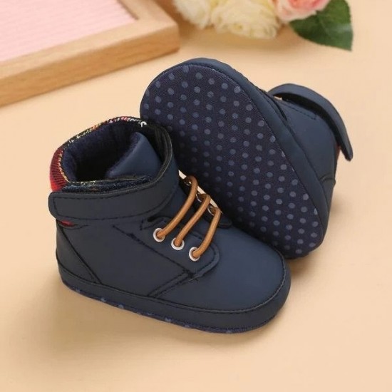 Βρεφικό sneaker μπλε με καρό λεπτομέρεια ΠΑΑ554