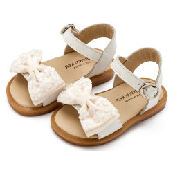 Παπουτσάκι βάπτισης Babywalker Bw4854 εκρού ΠΑΚ326 Παπουτσάκι βάπτισης Babywalker Bw4854 εκρού ΠΑΚ326