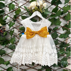 Φόρεμα με ανοιχτή πλάτη και μεγάλο χρυσό φιόγκο Κ1573